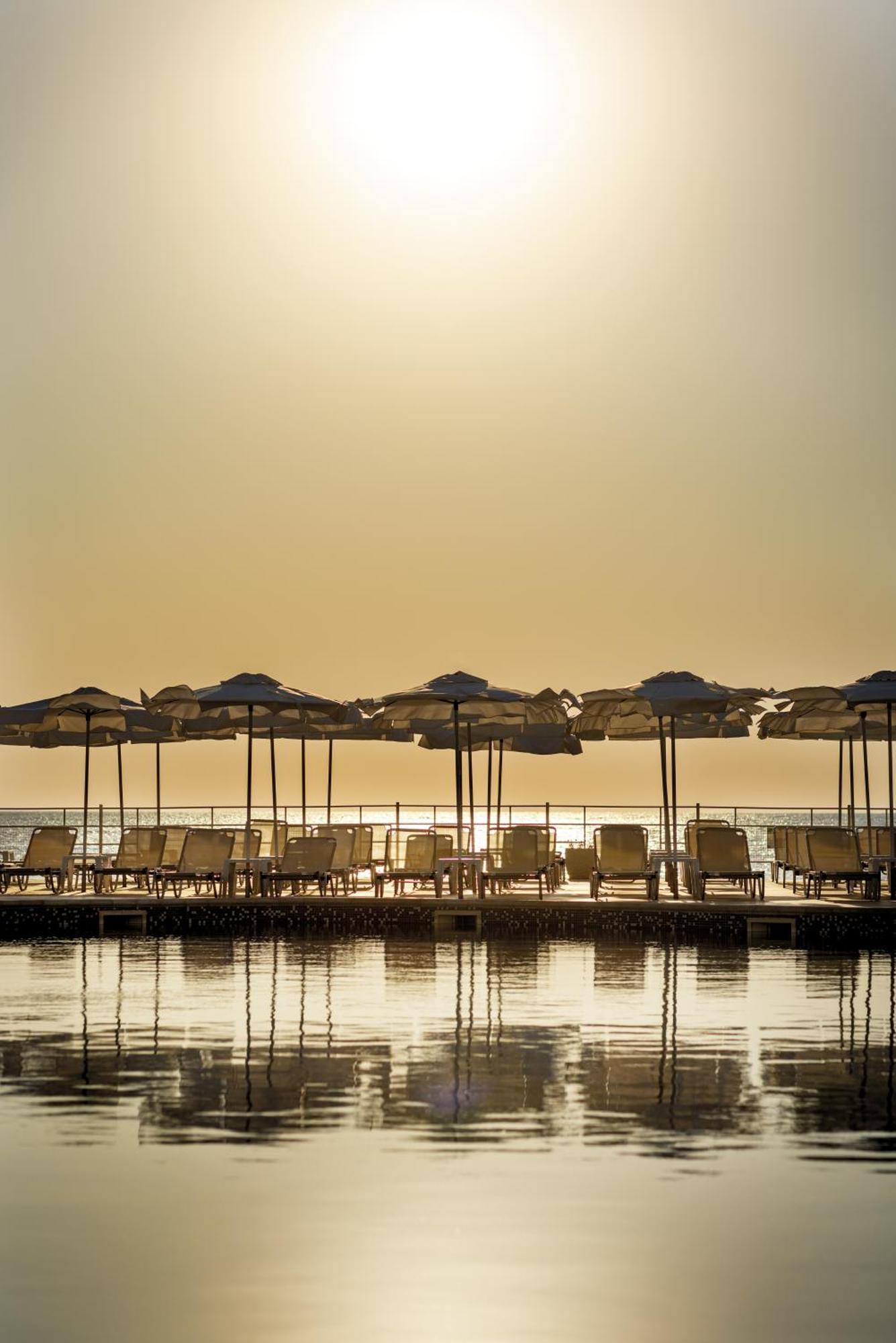 Aluasun Helios Beach ออบซอร์ ภายนอก รูปภาพ